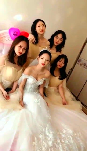 国产新娘和伴娘视频下载
