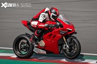 女孩骑国产杜卡迪车视频,女孩驾驭速度与激情的瞬间